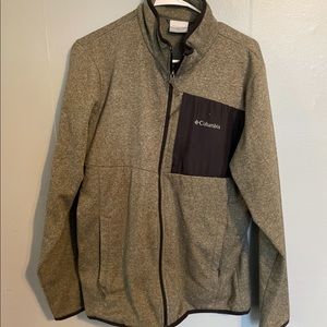 Columbia fleece jacket. Zip up.